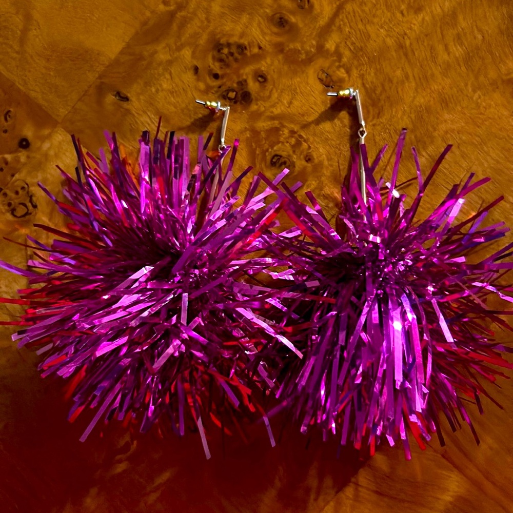 Fuchsia Metallic Pom Pom earrings